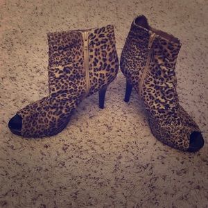 City street peep toe boots worn once! 7 1/2